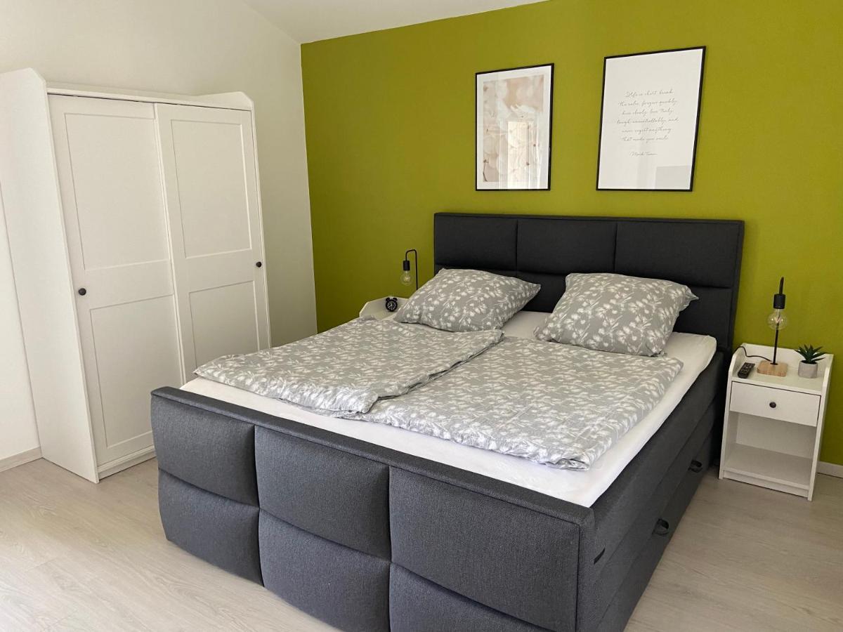 Ferienwohnung Burgzauber Кастелаун Екстериор снимка